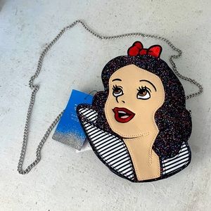 Snow White Danielle Nicole